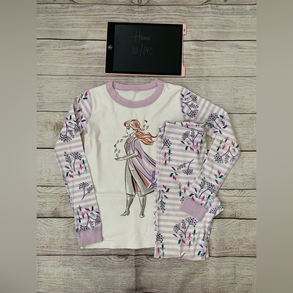 Hanna Andersson Frozen/Ana PJs